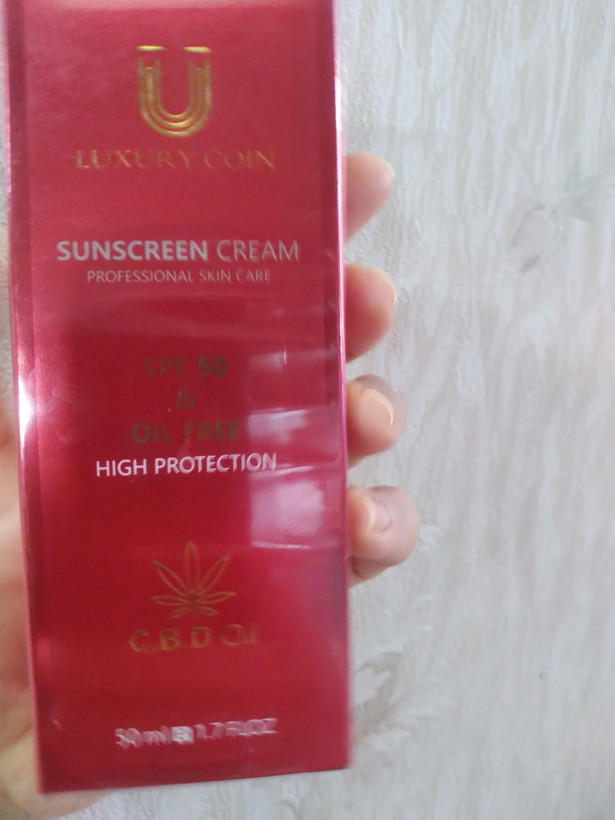 کرم ضد آفتاب spf ۳۰ بی رنگ فلوییدی مراقبت ۸ ساعته برند لاکچری کوین فرانسه